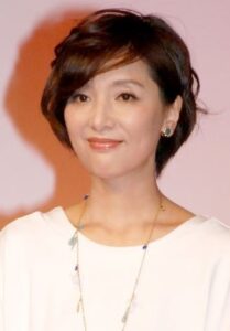 生田智子の子供(娘)は何人？名前は心晴(こはる)で長女で握手？学校は大学？更年期で漢方？宗教と現在？